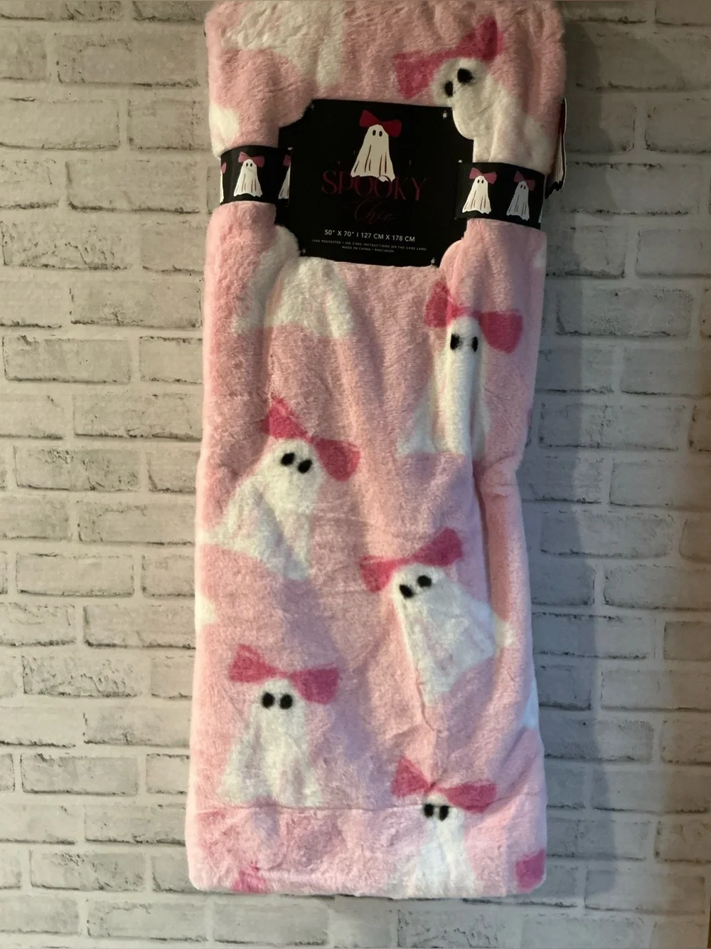 Celebrity Home Pink Ghost Mink Bow Reversible Halloween Throw Blanket 50